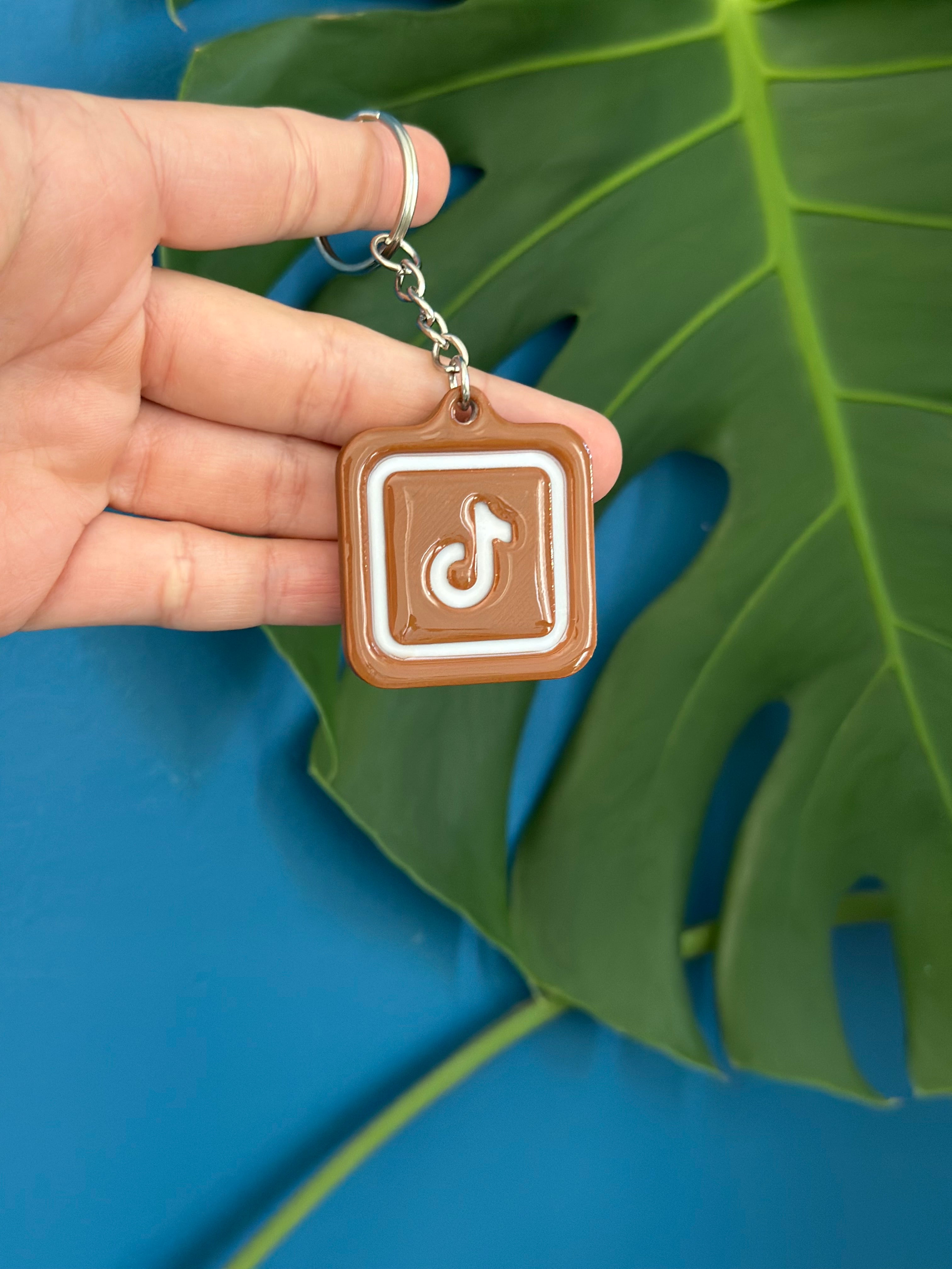 NFC Keychain 3D Printed | Digital Business Card | Share Instagram TikTok Venmo | Custom Social Media Keychain Gift